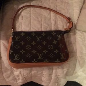 Louis Vuitton purse
